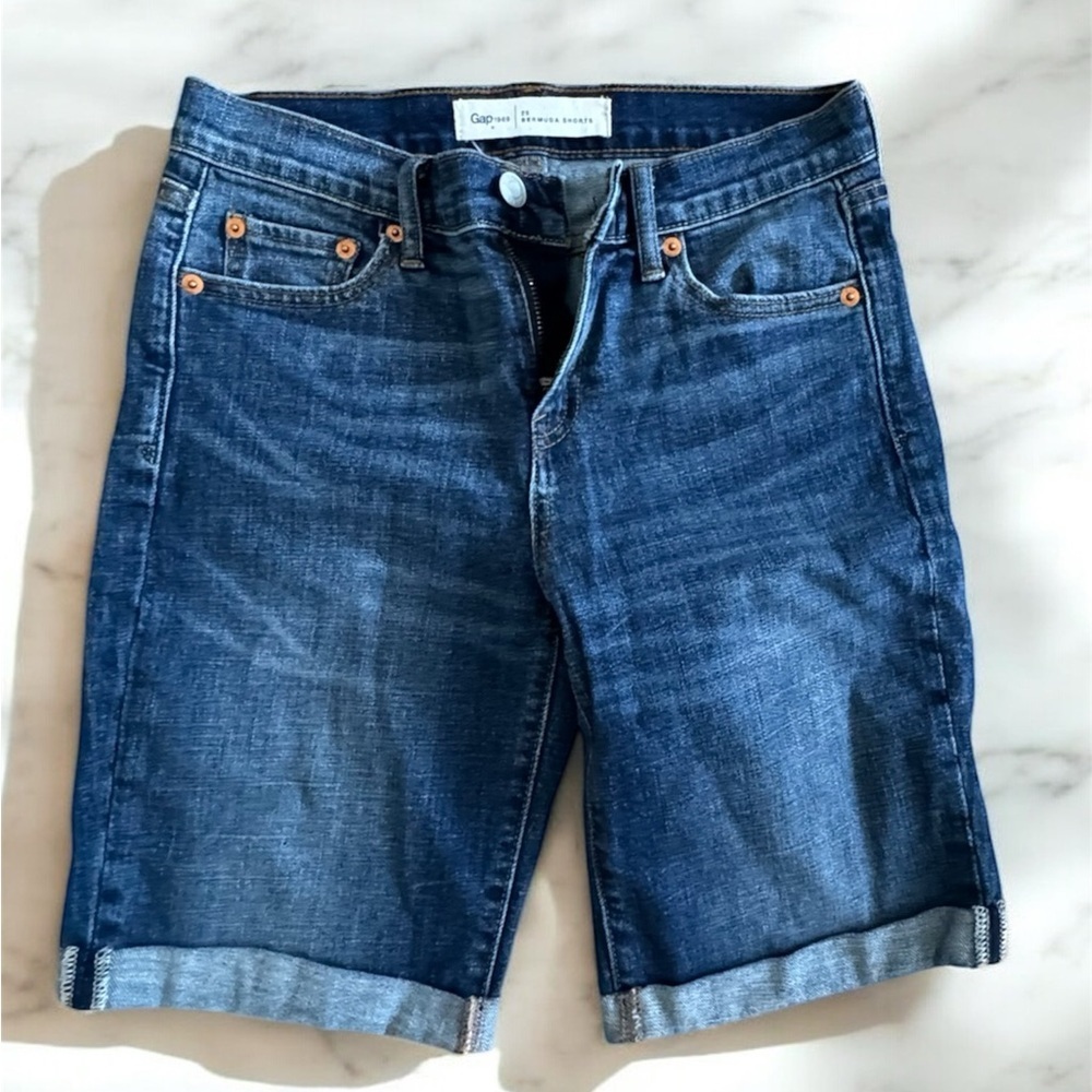 Title: Classic Blue Denim Bermuda Shorts - Picture 2 of 4